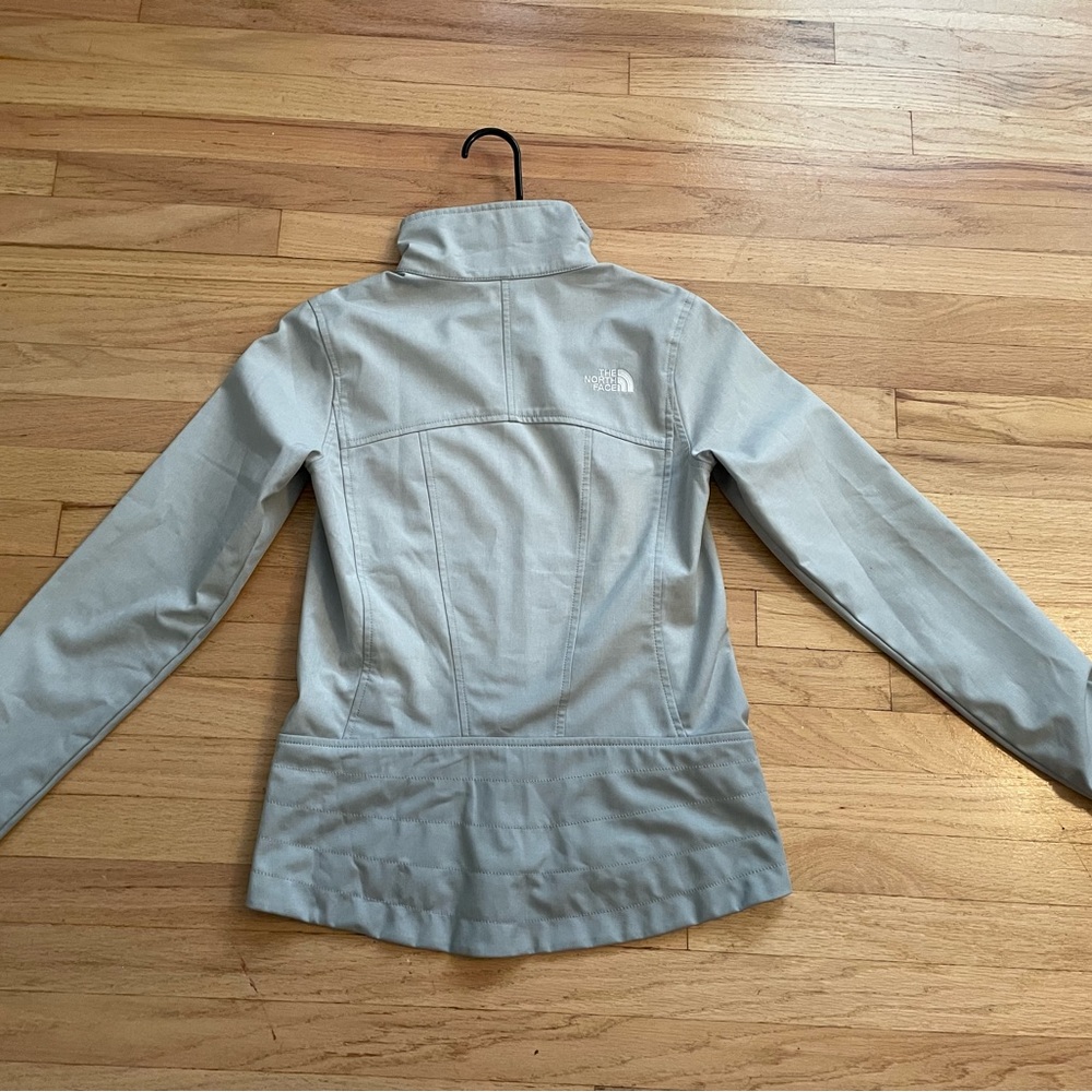 North Face Wind Wall Soft Shell Jacket - image 3